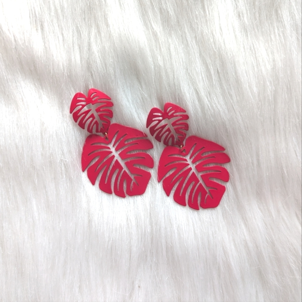 Pink Monstera leaf charm earrings